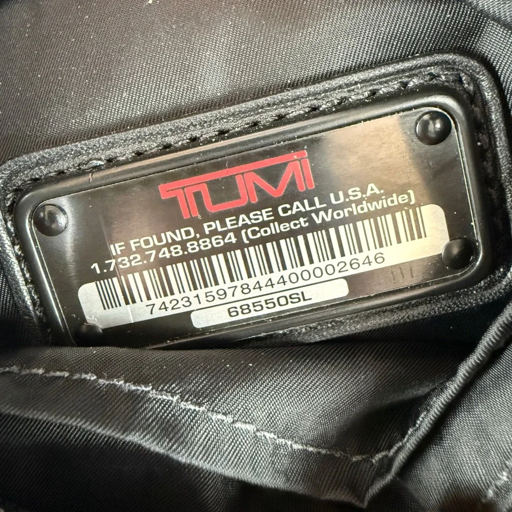 Tumi Beacon Hill Smith Jetsetter Bag Mens L Grey Black Leather Briefcase 68550SL